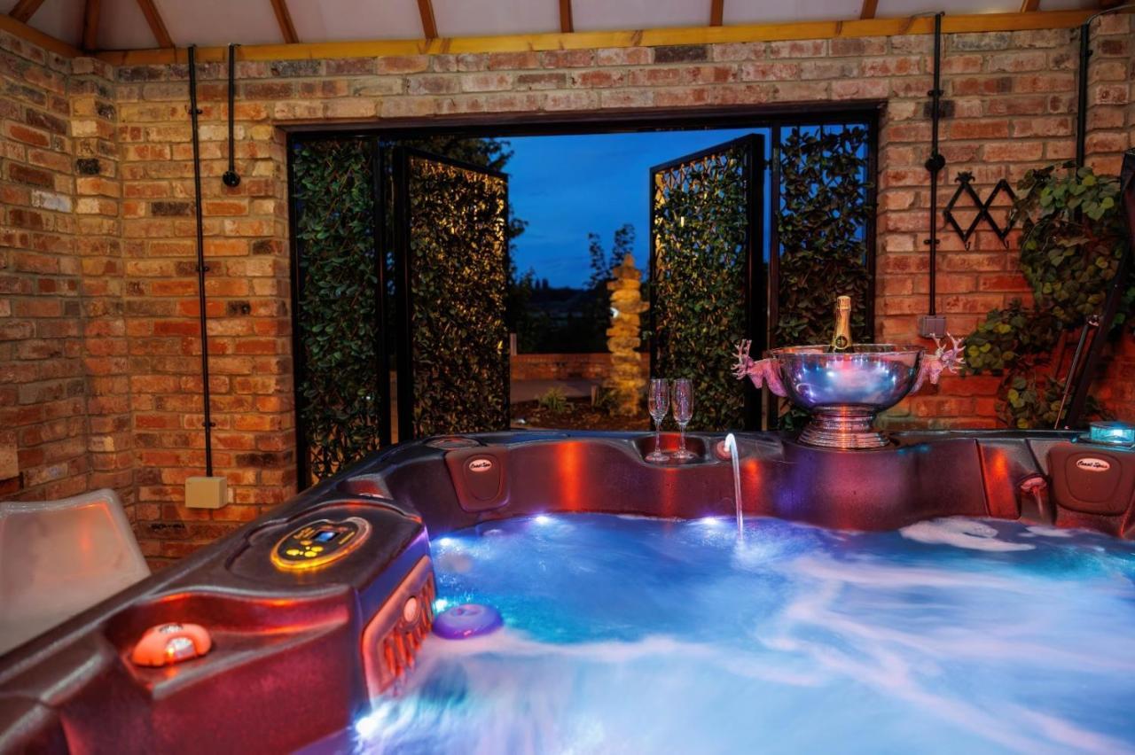 Lincoln Holiday Retreat View With Private Hot Tub Exterior foto